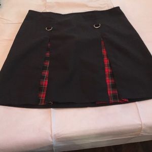 Black/plaid school girl skirt
